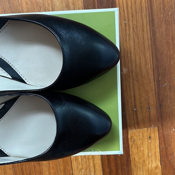 Black Heels Size 10W *** ALL OFFERS CONSIDERED*** - Picture 2 of 12